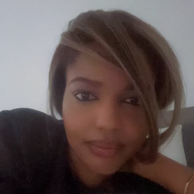 Fullmoonaftert1's profile picture. Dee