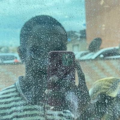 Believer🛐 | Melomaniac🎶 | Aesthete🤺 | Unapologetic😎 | Unbothered🧖🏿♂️ | @manUtd 😈| je remarque tout | Based on a true story📜.