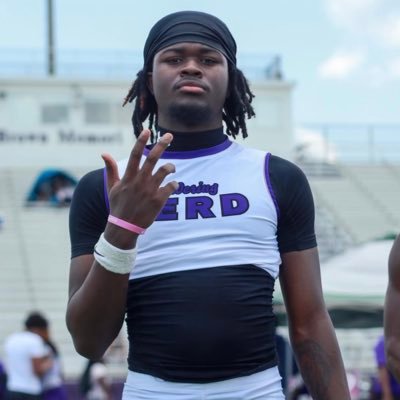 C/O 27 | WR, DB, ATH | 6’0 | 170 lbs | 3.3 gpa | A.H. Parker HS | •instagram @khiel_jackson | •email khieljackson428@gmail.com | •cell (206)549-9019 #LLA #LLT