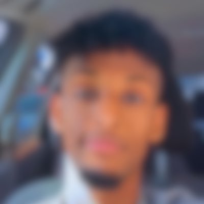 Englii10's profile picture. 