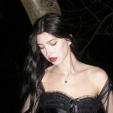 ℑ 𝔣𝔢𝔢𝔩 𝔶𝔬𝔲𝔯 𝔭𝔯𝔢𝔰𝔢𝔫𝔠𝔢 𝔞𝔪𝔬𝔫𝔤𝔰𝔱 𝔲𝔰, 𝔶𝔬𝔲 𝔠𝔞𝔫𝔫𝔬𝔱 𝔥𝔦𝔡𝔢 𝔦𝔫 𝔱𝔥𝔢 𝔡𝔞𝔯𝔨𝔫𝔢𝔰𝔰