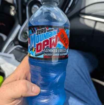 DroidTechShow's profile picture. chill
