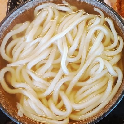 sanukiudon_116's profile picture. 初めまして　自分が好きな哲学、本、音楽の発信して行く事でここに来てくれた貴方の人生に選択肢をつくります　詩人&SSWもやってる居るので気が向いたらオリジナル作品も投稿して行きます