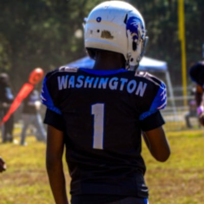 Humble under God ✞ | 5’9 140 lbs🦈| WR / SS | C/0 2030🎓 | 8th grader playing up at Westlake HS | Sandtown MS |All-A student | Bench 175lbs | Squat 300lbs 🏋🏾