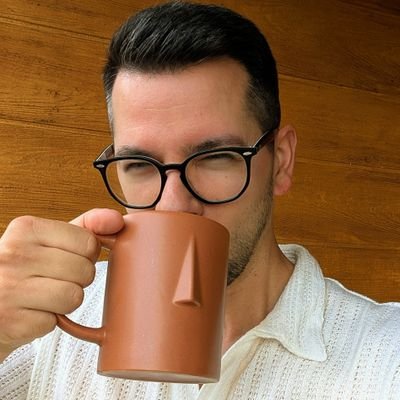 Lata lecą, a ja za każdym razem wyspany | zawsze gram paladynem |
#PCMustardRace #LegionGo #Switch2 #VR | Tech & gaming PR/media | copywriter po godzinach