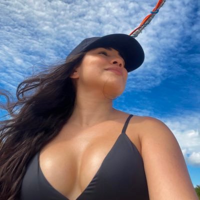 aqui é tudo sobre pole, treino, videogame, anime e amenidades. não explico tweets. #GOpaiN