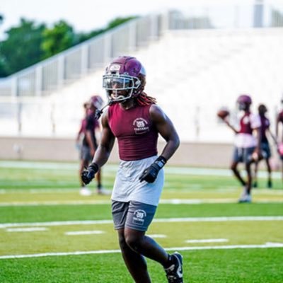 5’8/165 Student athlete at Baptist hill middle high school C/O 2028 3.8 GPABench 205 Squat-405 OLB & DT & RB #30 3 sport athlete https://t.co/3hxFaY5AFv