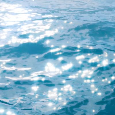 minimimmimi's profile picture. 기회는 돌아오지않아. 네가 안 산 크리스탈처럼.