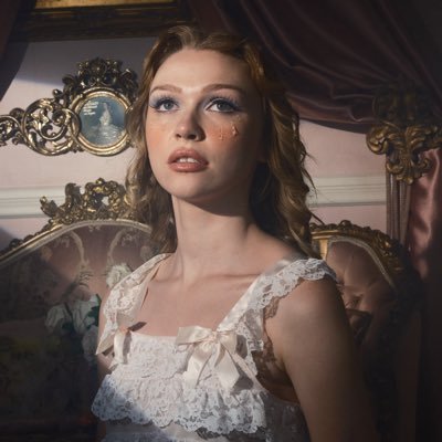 Mollie Elizabeth Profile
