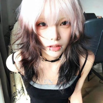 jminnie_e's profile picture. 