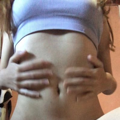 🔞 Contenido exclusivo solo para tus ojos. 💖 Consentido y bien atendido 📲 Mira TODO en mi Fansly 👇 🔗 Link en bio I only sell content!!!