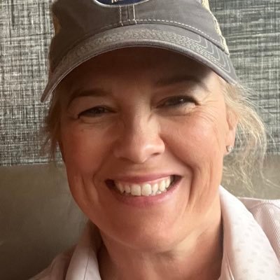 Olympian🥇🥇🥇🥈 8xWC, NHL on ESPN, 18 Seasons on Hockey Night in Canada IG:cassiecampbell77 Special Advisor PWHL Minor Hockey Coach mom/wifey