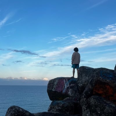 日本のヤバさに警鐘を唸らすWebエンジニアです。AI屋さんとホームページ制作してます。