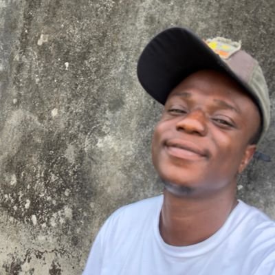 Owner of the #MastersCutHairSalon.I specialise in pressing the collar bone of the oppressors. Web developer and a wild Manchester united fan.