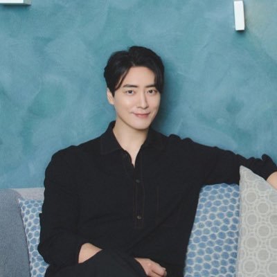 OCTH_ThianThaDA's profile picture. เธียรธาดา | มนุษย์เงินเดือนวัย 32 ปี | พ่อแมว | Hortensie ห้อง 301