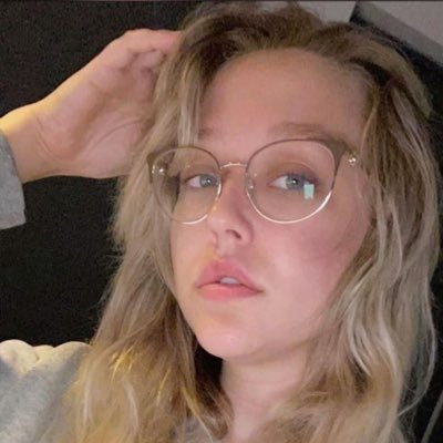 amansa83222's profile picture. 