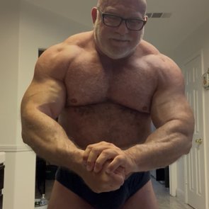 61 year old muscled guy looking for another muscled guy for fun or more. I am 230 pounds and 5 ft 7. Built big arms big chest, big shoulders bottom daddy type