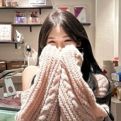 fluffpictures's profile picture. create memories with camera 📸