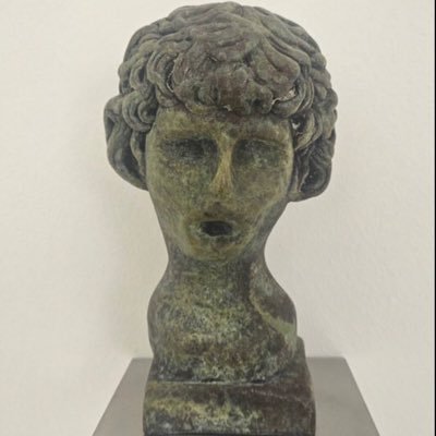 kimnamjoon11002's profile picture. 내 군대 모두에게 많은 사랑을 주세요💜💜