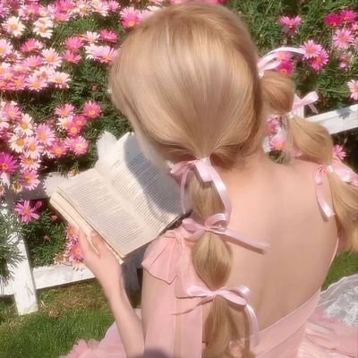 (PA/FA) ── .✦ Mostly talk about Kang Daniel, Books, Cats, C-Drama & K-Drama. 📖 Current read; Platina Data.