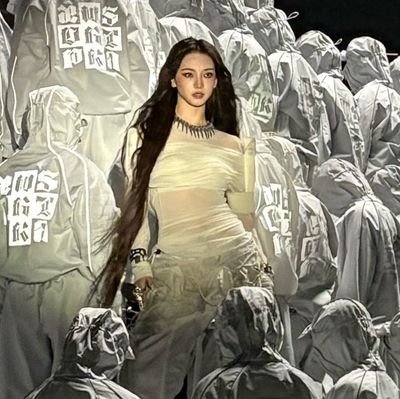 razyyloeryy's profile picture. -ˋ7⭑ ⛇☃︎ ᯓ𓇼