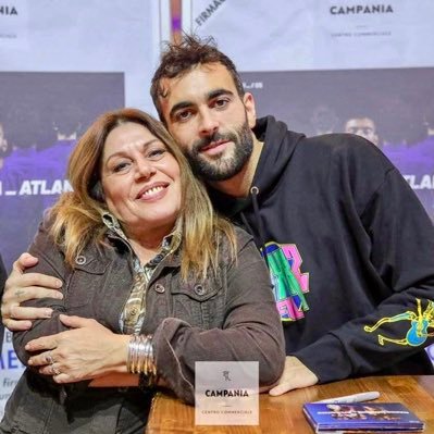 Rossaliena's profile picture. Musica e' Vita Amore Colori! 🖼 The great gig in the sky! 🏳️‍🌈 @mengonimarco 🎵 #LiveInEurope