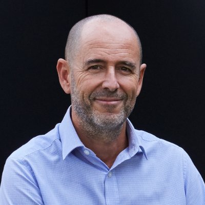 Smart citizen y economista. Trabajo con personas en @Acciona. Interesado en la divulgación científica y las carreras STEM para los nuevos profesionales.