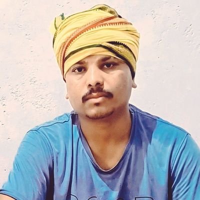 // सामाजिक कार्यकर्ता // प्रकृति पुजारी // गोण्डवाना आंदोलन समर्थक // जय संविधान // जय भीम // @BAMCEFinfo