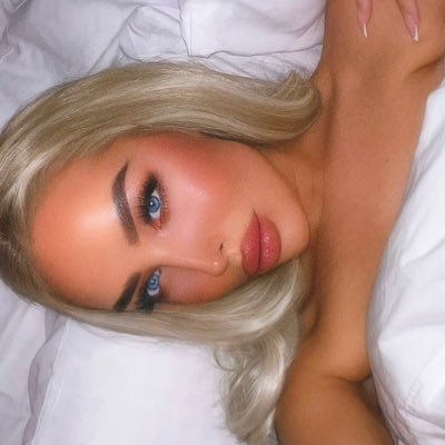 Financial Dominatrix, Playboy Bunny, Man Eater. Goddess Aura, Siren Energy ✨🐆🫦 Sends Page @BankOfOlivia