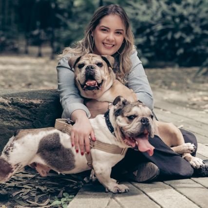 Comunicadora Social
Mamá de Lucy, Mugre, Male y Gero🐕