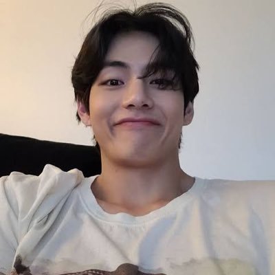 alwayswithKTHv's profile picture. only here for thee one and only, kim taehyung. ✨