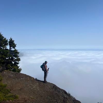 hebrewnati0nal's profile picture. obsessed with food and mountains