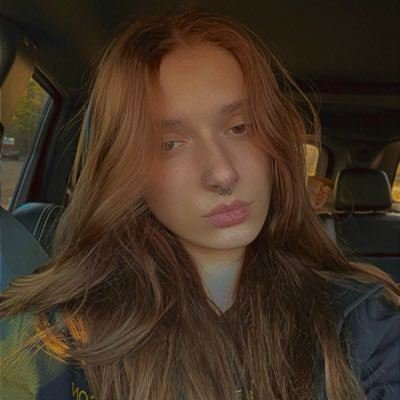 xdianaarpolin's profile picture. Freelance / Apple user / Player / lover /