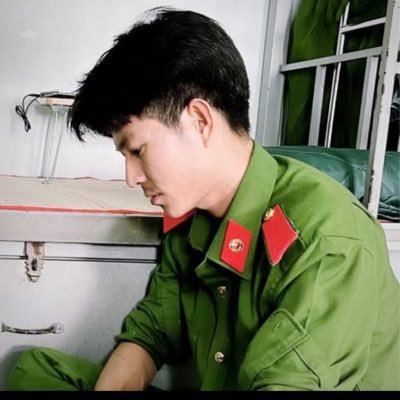 bongvi88's profile picture. Bạn chỉ sống có một lần! Nhã Nam.