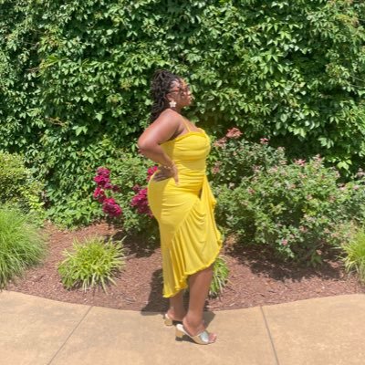 Writer | d(m)v | NCAT Alumna | ΖΦΒ | Blessed is she
