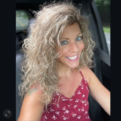 📚Elementary Librarian📖 #CleartheList Loved💗 Nature🌸🌱 Fitness💪🏼 Tea🫖 Fur mom🐾 Steelers🏈 Pens💛🖤🐧 $FittieDogKitty💲