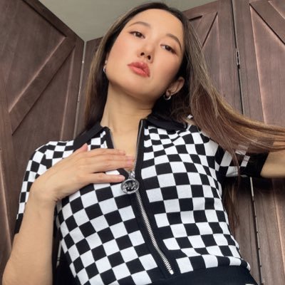 Real Life Asian Queen🤍Divine soles🖤 Practicing true slavery 💸 PARIS