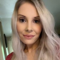 Kimberly Lou (@kimilou_who) 's Twitter Profile