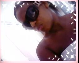 A menina dos olhos de deus,a filho do unico rei dos reis.
A princesa do reino dos ceus.
fale oque quiser de mim mas saiba que sou filha do rei.