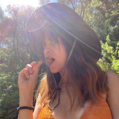 dirtyros3's profile picture. I own your gaze and your thoughts. Feet, armpits, spit, and humiliation. I turn your filth into worship. 💋 Come kneel properly