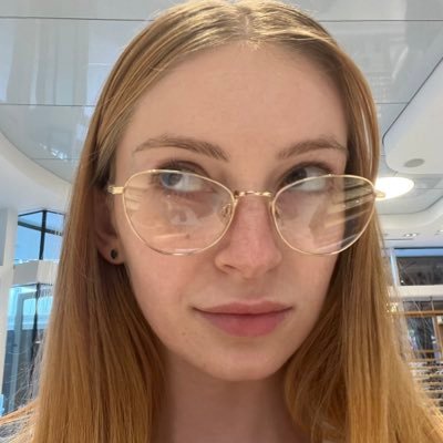 LeslieZ30522's profile picture. I 💚 food, cocktails, travel, music 🎶, pop-culture, sports, selfies, sarcasm, art, & DOGS! 🇺🇸