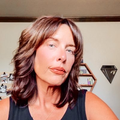 hueofheather's profile picture. Homeschooling mom of 7 ~Author~ On the journey of motherhood navigating grief, prioritizing holistic health, conquering anxiety and 🫶🏻Twenty One Pilots