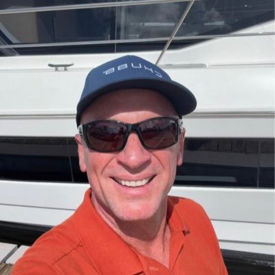 amer_ican_dream's profile picture. A caring dad with two lovely kids ♥️. Cheering every moment of your life | Exploring life's next chapter. 🐶 dog dad.