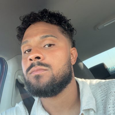 DBourne813's profile picture. 