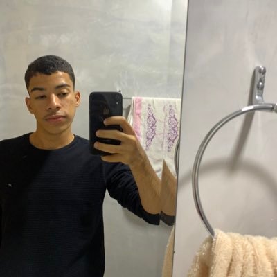 d_fernandessx's profile picture. ba, 17