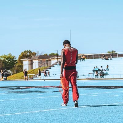 T&F 🏃🏾♂️| CO 2027 | SHS 🐝 | 3.3 Gpa | 6’0 | phone # -9806436563 | email - duke2111@icloud.com | insta - chrissrmc