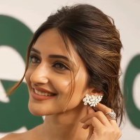 Keerthika (@smiley_darlu) 's Twitter Profile Photo Keerthika (@smiley_darlu) 's Twitter Profile Photo