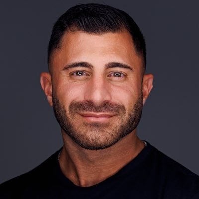 VZAM610's profile picture. Multi-dimensional entrepreneur and founder building a few great things with great people. U next? Also not your average n00bie twitter fit-fam guy.