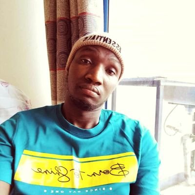 👷certified Excavator operator✌️ Mutooro by tribe I love women @Arsenal, @Barca & @Bayern die harder ☣️ #Messi fan 🦹Love Raggae & Dancehall.