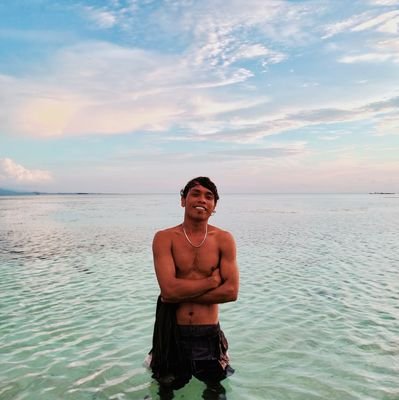 Pribadi yg sederhana, tanpa membebani orang² di sekeliling